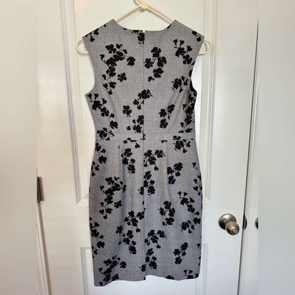 Ann Taylor Black Floral on Gray Dress - Picture 2 of 4